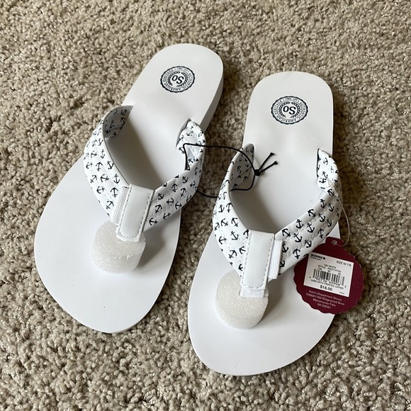Kohl's Shoes Brand New Nautical Flip Flops Size 78m Nwt Poshmark
